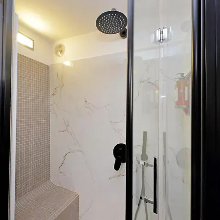 Michelangelo Charmsuite-3